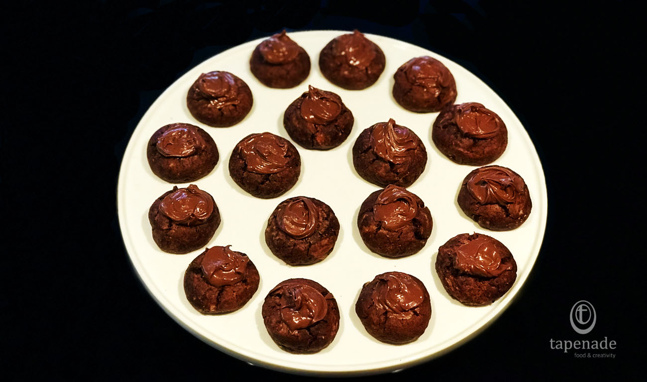 chocolate cookies