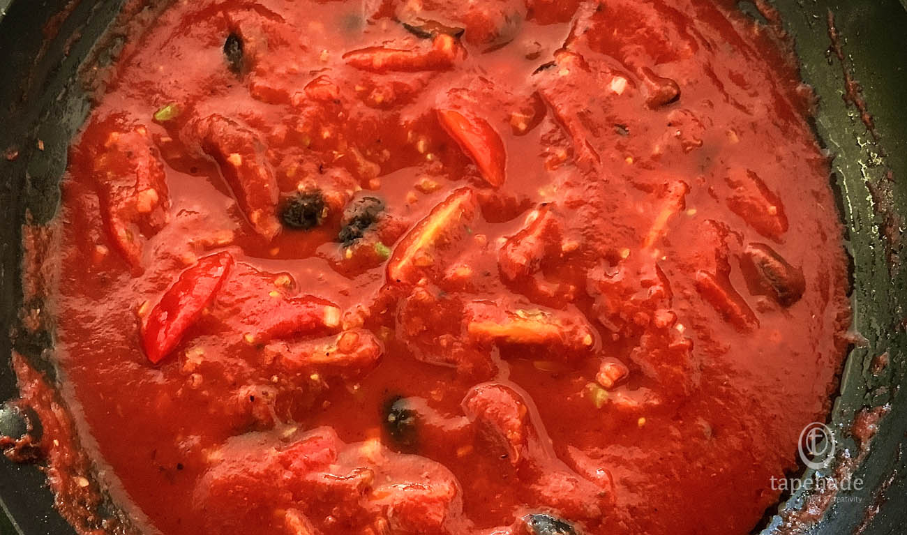 Rustic tomato sauce base