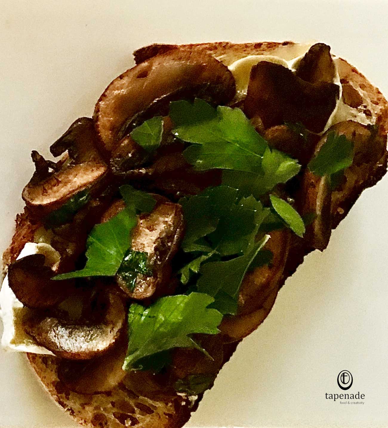 provencal_mushroms_bruschetta